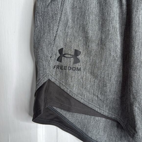 Under Armour Shorts Women’s Freedom Play Up Knit in Grey NEW with Tag W1669 Sz L - Picture 4 of 8